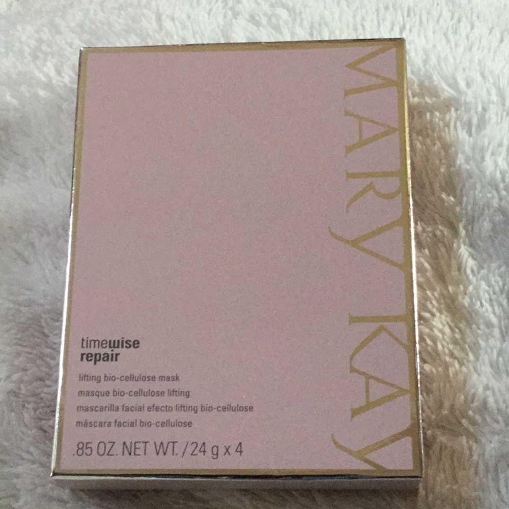 New in box! 💋Timewise repair Bio cellulose mask💋